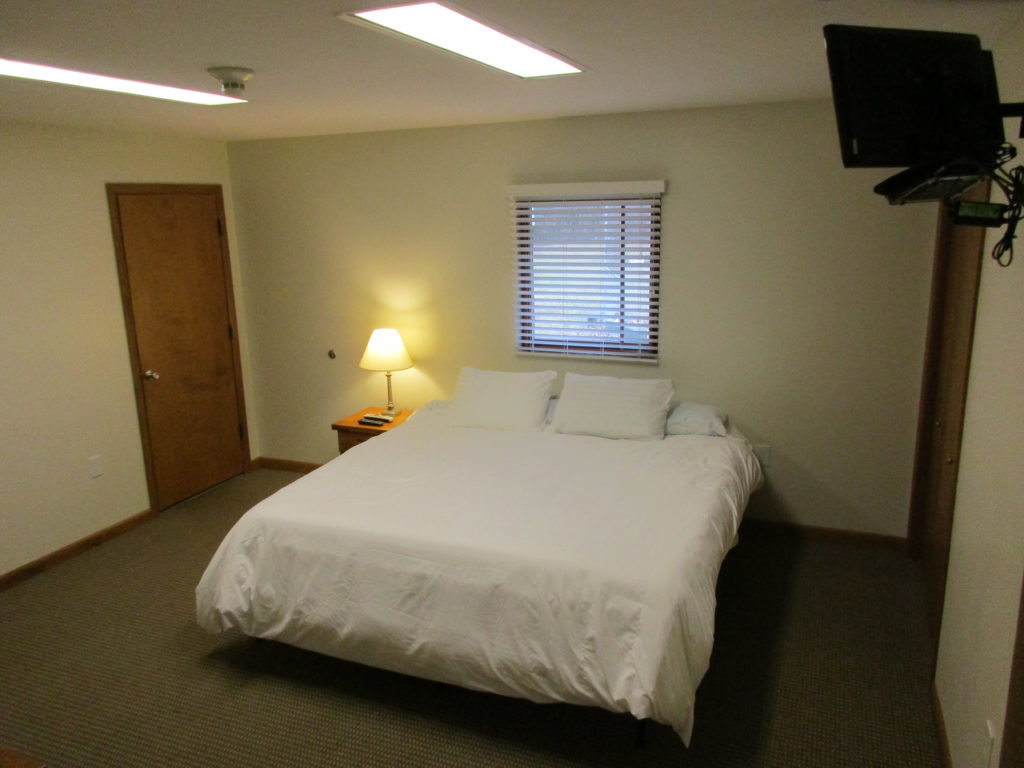 Cedar Lodge - Bedroom 1