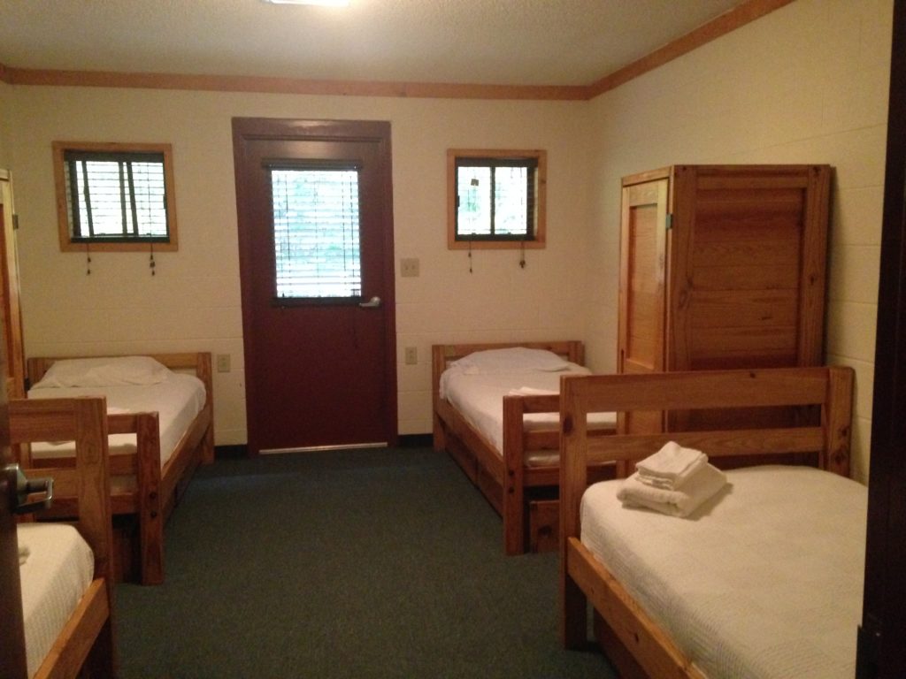 Pine Lodge - Bedroom